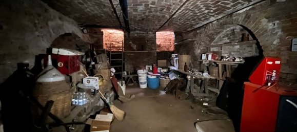 5-Zimmer Haus in Canelli, Italy, Nr. 101882 42