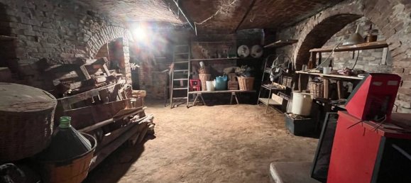 5-Zimmer Haus in Canelli, Italy, Nr. 101882 41