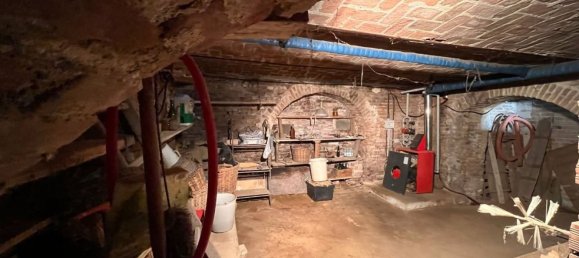 5-Zimmer Haus in Canelli, Italy, Nr. 101882 40