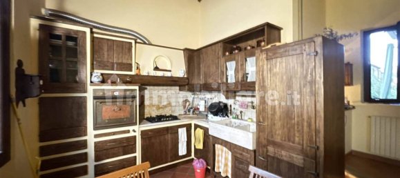2 bedrooms Apartment in Florence, Italy No. 306023 3