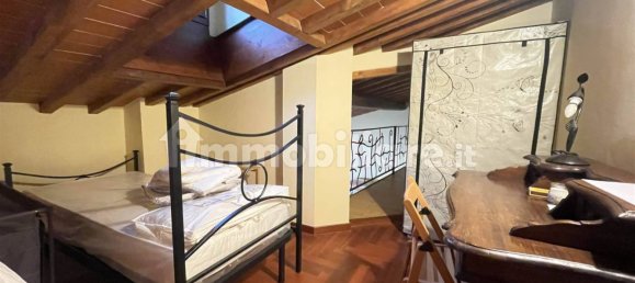 2 bedrooms Apartment in Florence, Italy No. 306023 4