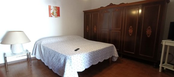 Дом с 8 спальнями в Карминьяно, Италия № 359446 23