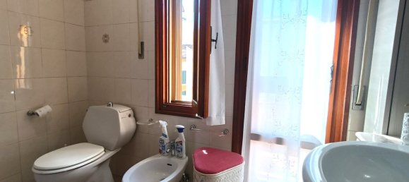 Дом с 8 спальнями в Карминьяно, Италия № 359446 32