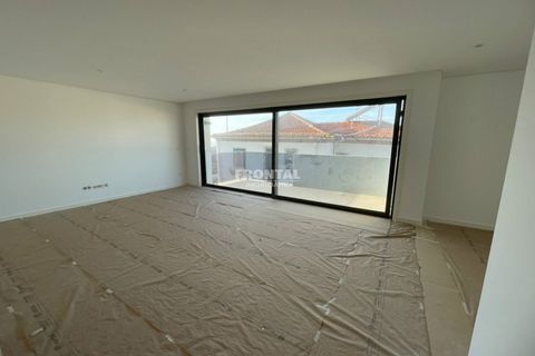 3 chambres Appartement à Vila Nova de Gaia, Portugal No. 268392