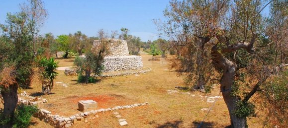 5 bedrooms House in Salve, Italy No. 323630 3