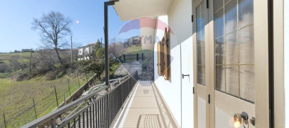 4 bedrooms House in Gessopalena, Italy No. 58195 42