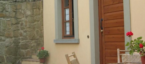 Casa de 4 habitaciónes en Loro Ciuffenna, Italy No. 237769 5