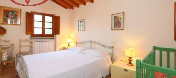 Casa de 4 habitaciónes en Loro Ciuffenna, Italy No. 237769 15