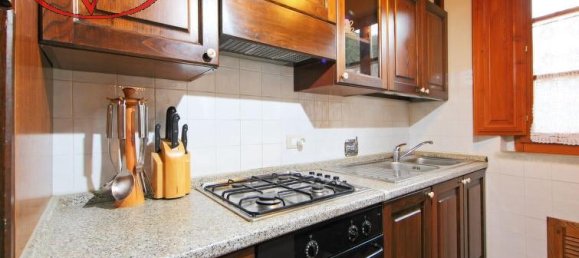 Casa de 4 habitaciónes en Loro Ciuffenna, Italy No. 237769 17