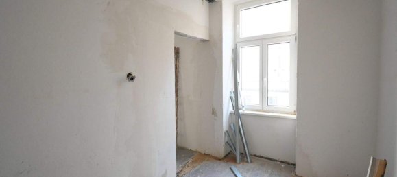 2 rooms Apartment in Rudolfsheim-Funfhaus, Austria No. 127765 4