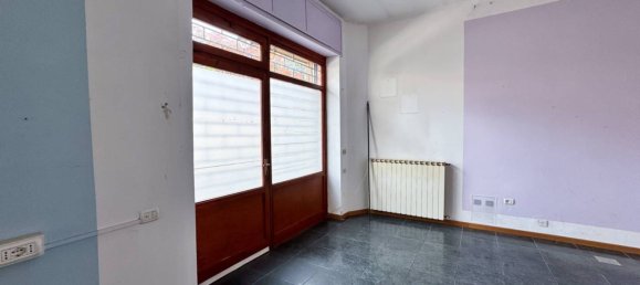 Propiedad comercial de 1 habitación en Varallo Pombia, Italy No. 319598 3