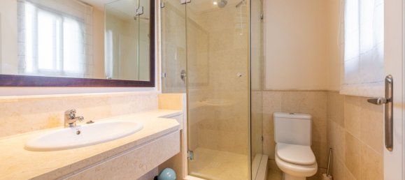 4 bedrooms Penthouse in Malaga, Spain No. 121983 12