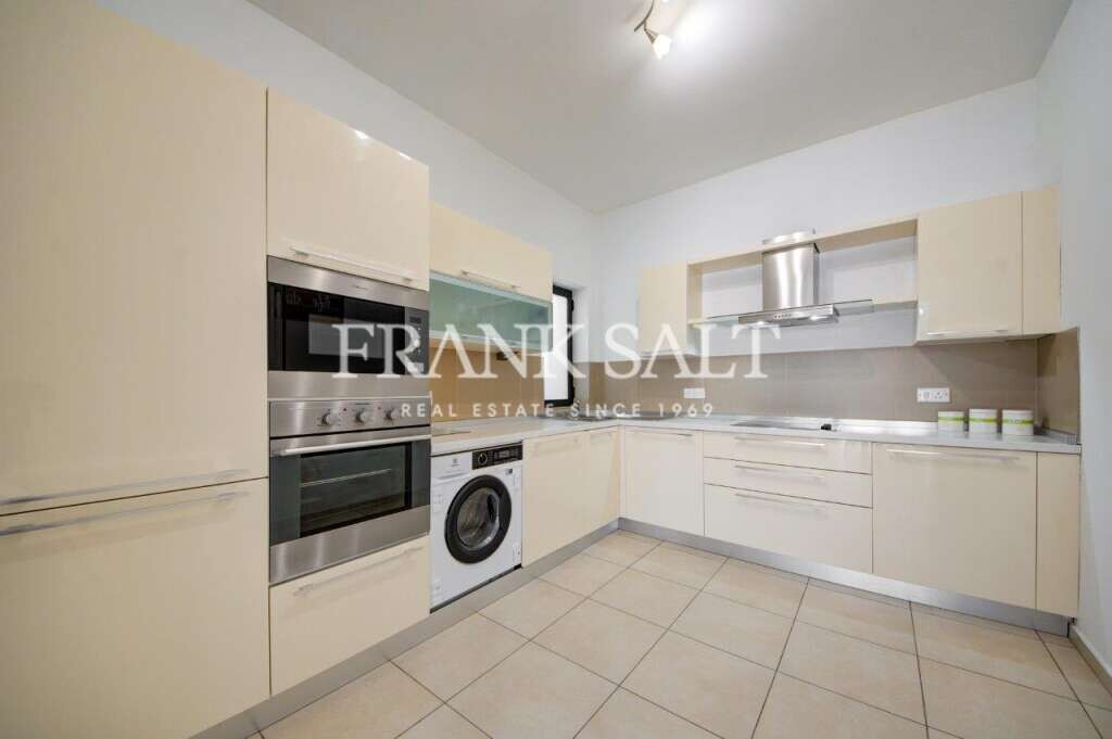 3 bedrooms Apartment in Saint Julian's, Malta No. 3664