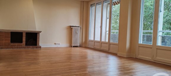 2 bedrooms Apartment in Orleans, France No. 243872 10
