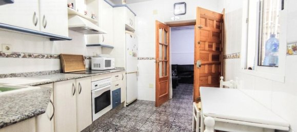 4 bedrooms House in Aguilas, Spain No. 110802 3