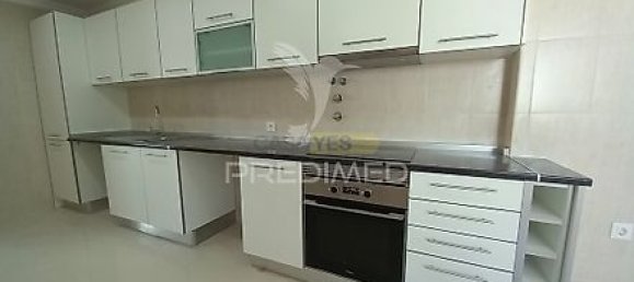 Casa de 3 dormitorios en Cascais, Portugal No. 27510 11