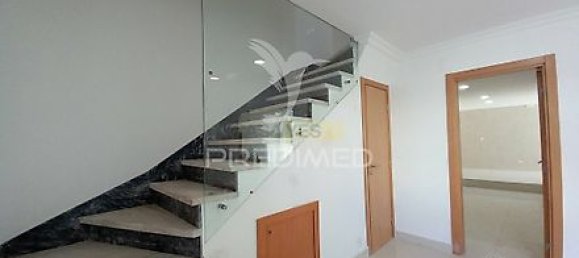 Casa de 3 dormitorios en Cascais, Portugal No. 27510 13