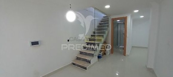 Casa de 3 dormitorios en Cascais, Portugal No. 27510 27