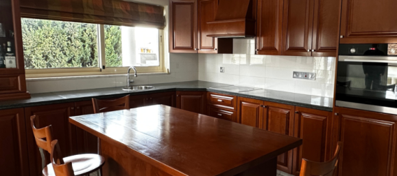 250 m² adosado en alquiler en Mesa Geitonia, Limassol, Cyprus № 26857 2