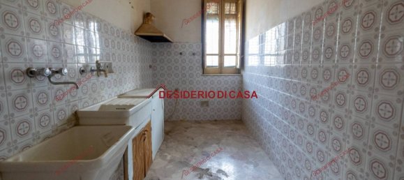 5-salle Bâtiment à Trabia, Italy No. 198947 42