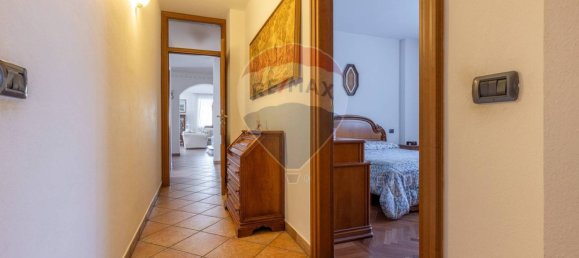 4 Schlafzimmer Villa in Azzio, Italy, Nr. 61658 22