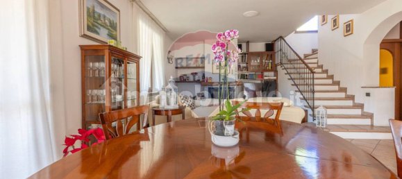 4 Schlafzimmer Villa in Azzio, Italy, Nr. 61658 10