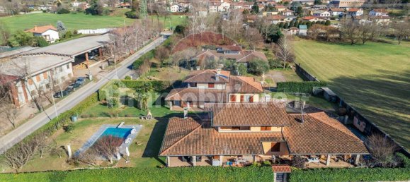 4 Schlafzimmer Villa in Azzio, Italy, Nr. 61658 5