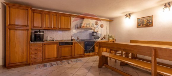 4 Schlafzimmer Villa in Azzio, Italy, Nr. 61658 29