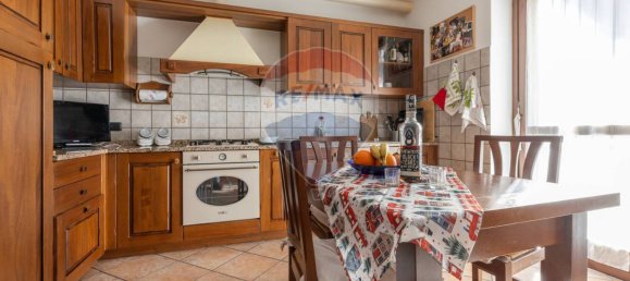 4 Schlafzimmer Villa in Azzio, Italy, Nr. 61658 24