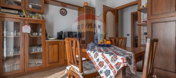 4 Schlafzimmer Villa in Azzio, Italy, Nr. 61658 25