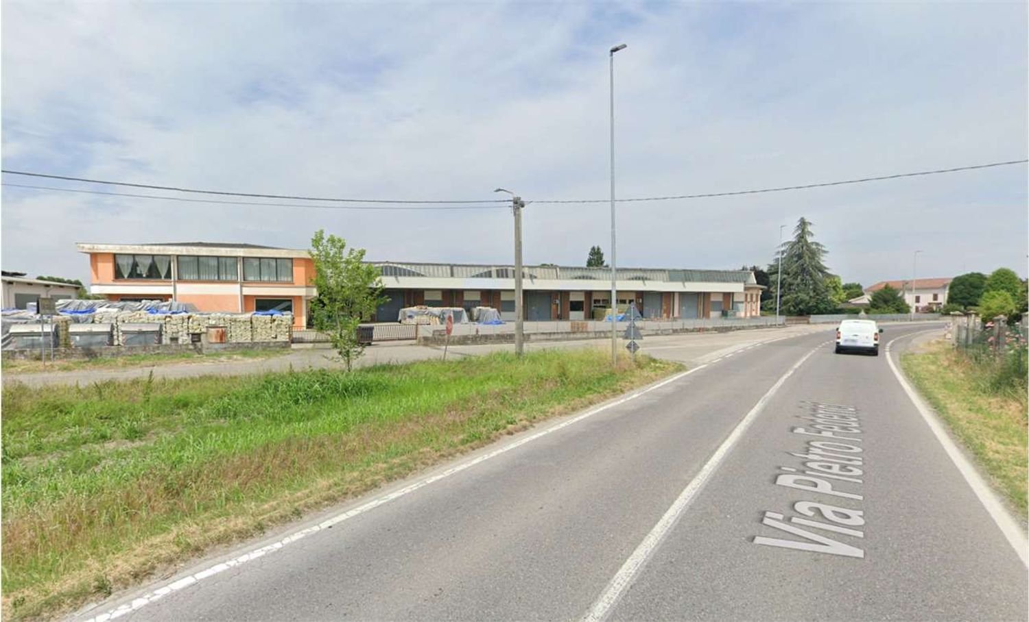 Almacén en Casalmaggiore, Italy 4910 m² No. 383910