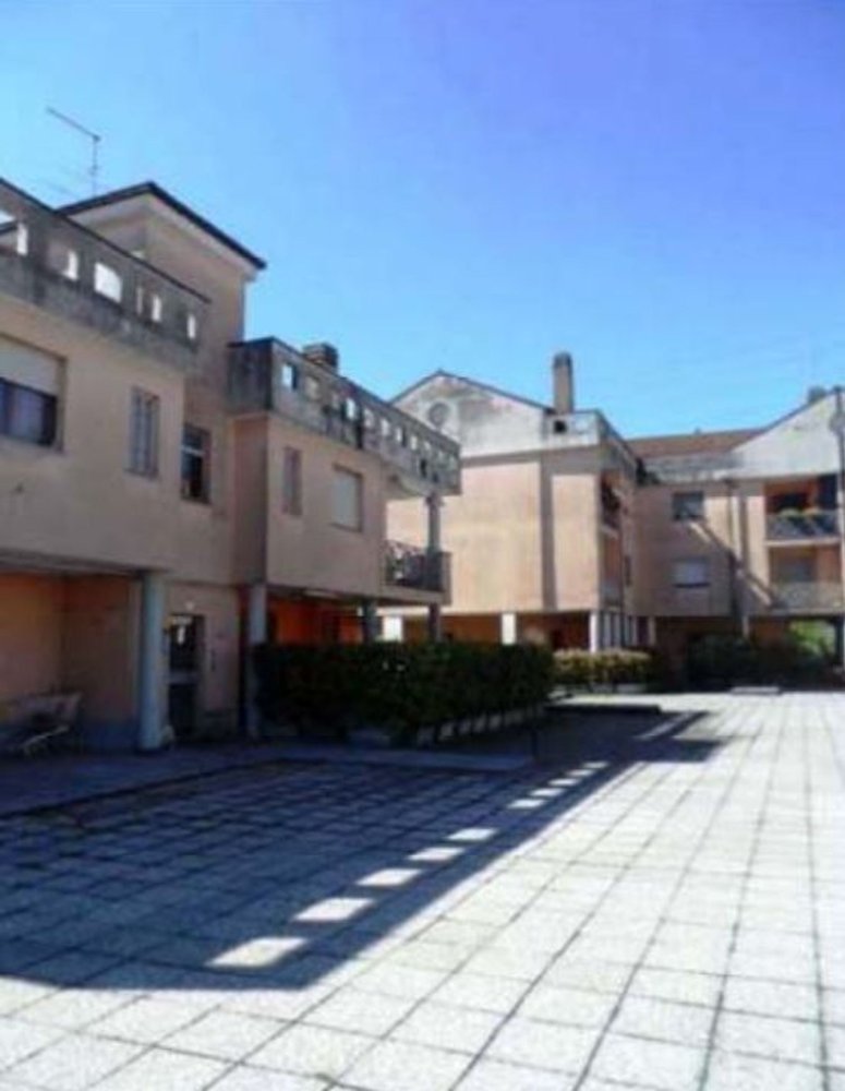 4 rooms Apartment in Robecchetto con Induno, Italy No. 59919