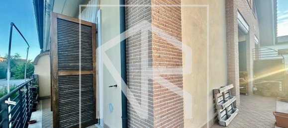 2 bedrooms Villa in Rome, Italy No. 334381 18