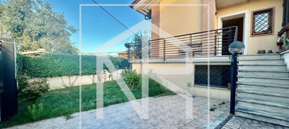 2 bedrooms Villa in Rome, Italy No. 334381 21