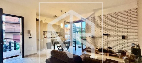 2 bedrooms Villa in Rome, Italy No. 334381 5