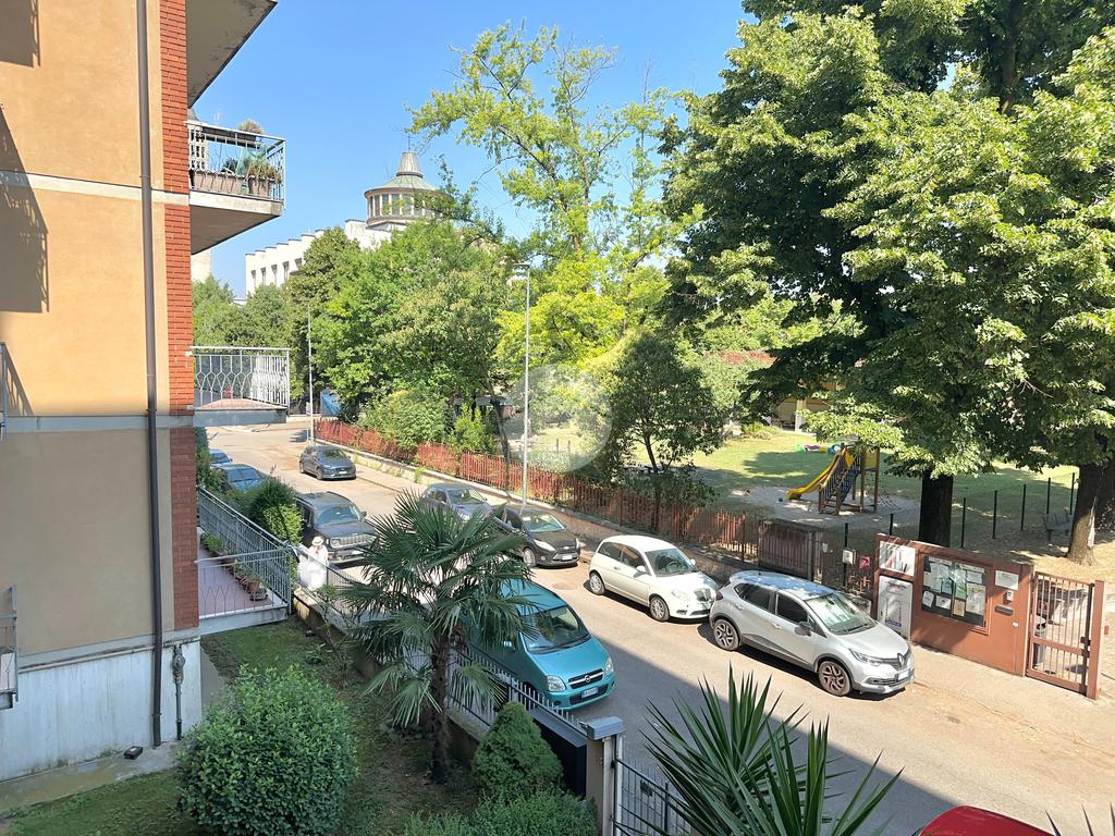 2 bedrooms Apartment in Verona, Italy No. 353944