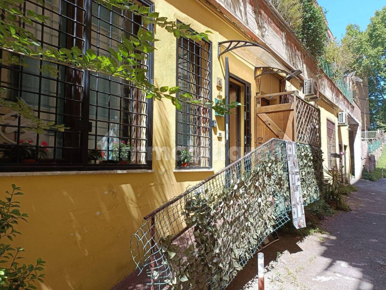 Studio in Rome, Italy No. 335915