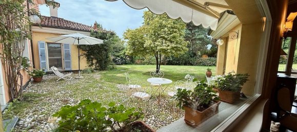 10 rooms Villa in Biella, Italy No. 294906 16