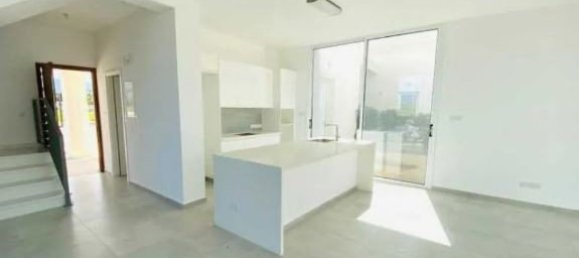 3 bedrooms House in Paphos, Cyprus No. 9840 5