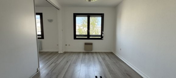 Apartamento de 1 dormitorio en Chamalieres, France No. 343761 3