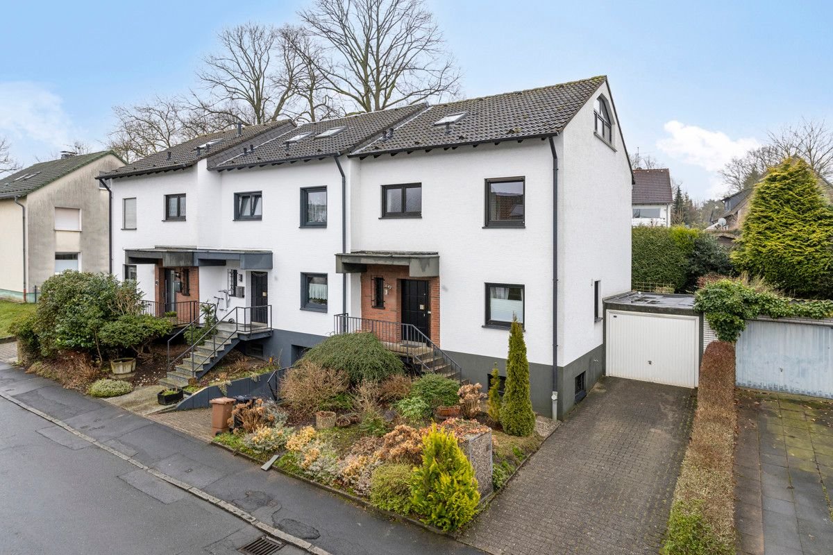 Таунхаус с 5 комнатами в Дортмунд, Германия № 49712