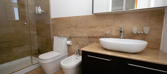 7 bedrooms Villa in Oroklini, Cyprus No. 5100 4