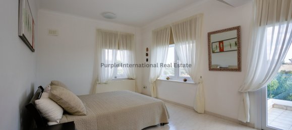 7 bedrooms Villa in Oroklini, Cyprus No. 5100 2