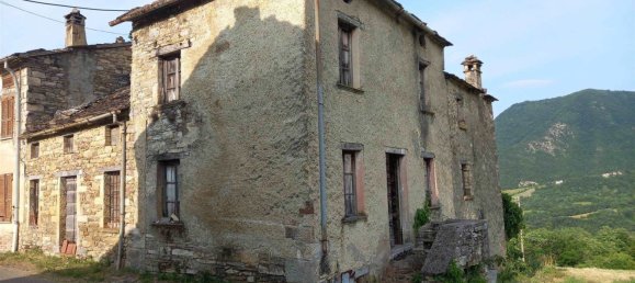 3 rooms House in Morfasso, Italy No. 294557 2