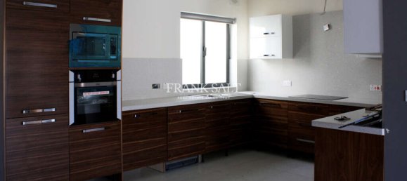 Пентхаус с 2 спальнями в Пьета, Мальта № 10719 13