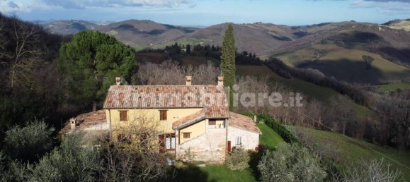 3 Schlafzimmer Haus in Montefelcino, Italy, Nr. 135687 5