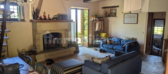 3 Schlafzimmer Haus in Montefelcino, Italy, Nr. 135687 4