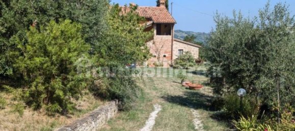 3 Schlafzimmer Haus in Montefelcino, Italy, Nr. 135687 7
