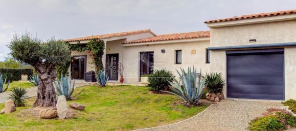 4 Schlafzimmer Villa in Solaro, France, Nr. 84435 9