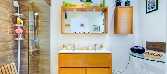 4 Schlafzimmer Villa in Solaro, France, Nr. 84435 5